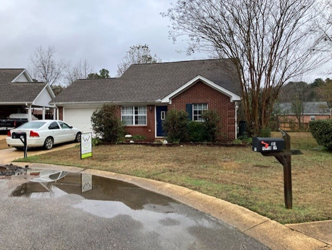 Primary Photo - 108 Peyton Cove