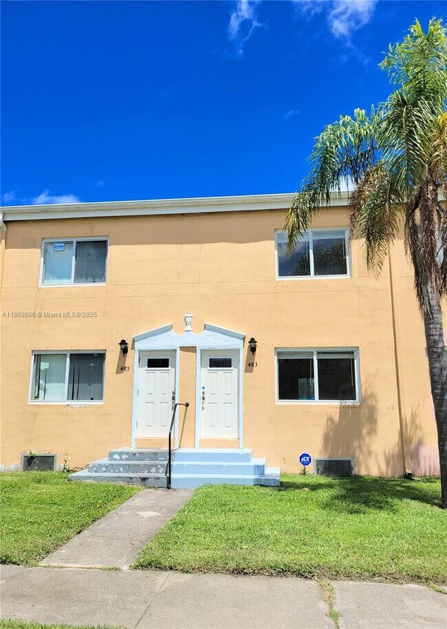 Foto del edificio - 483 NW 84th Ln
