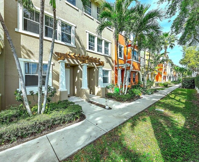 Building Photo - 770 Millbrae Ct