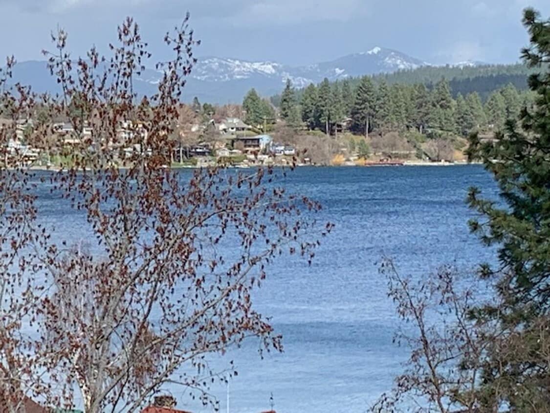 Primary Photo - $2,595 / 4BR, 3.5BA Liberty Lake Executive...