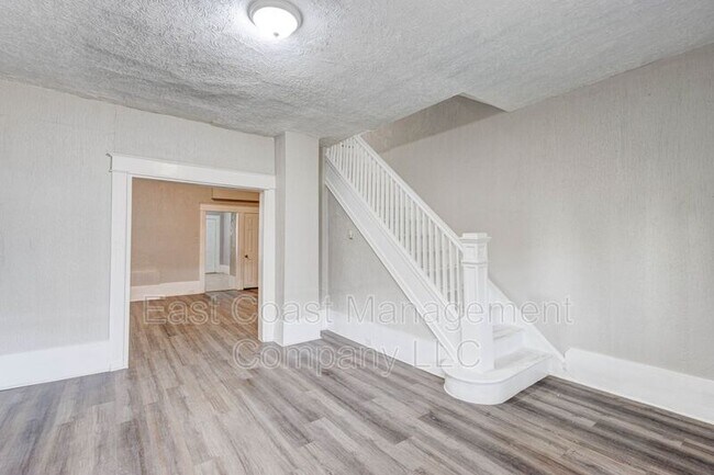 Foto del edificio - 1303 Poplar Grove St