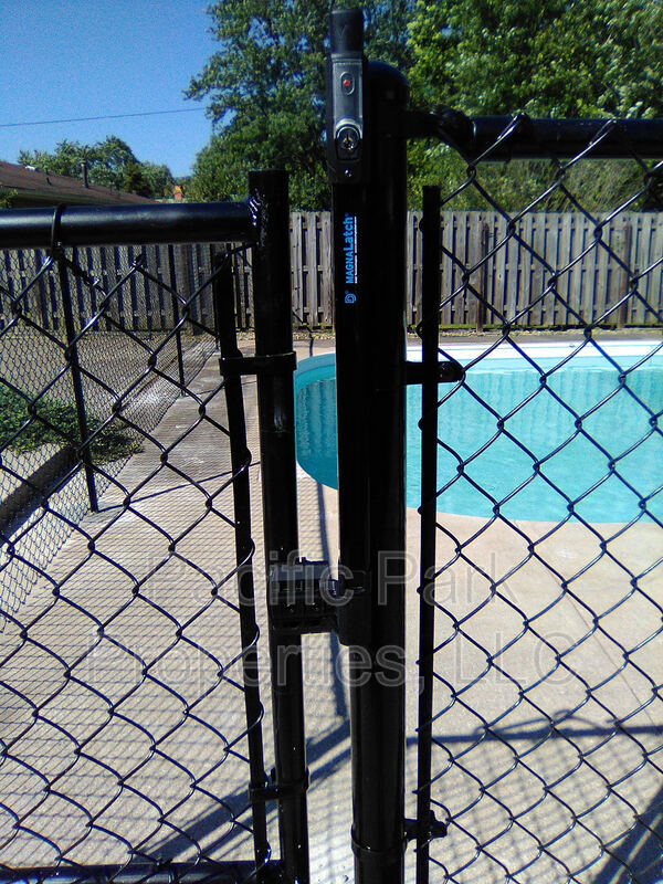 Building Photo - 9403 Shenandoah Dr