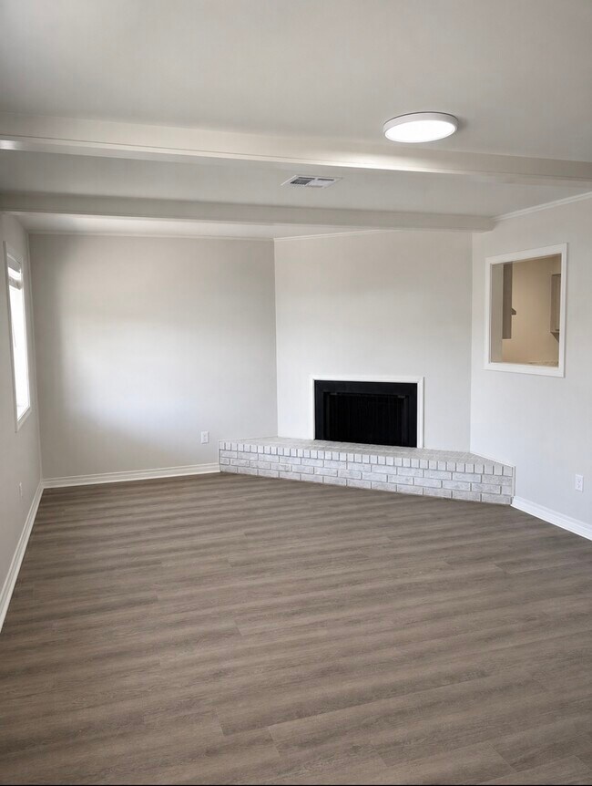 Foto del edificio - 133 Westridge Dr