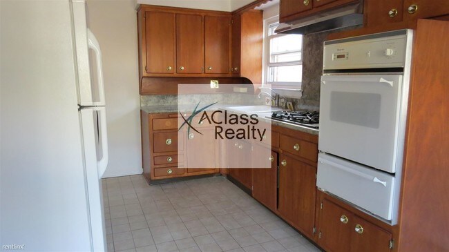 Foto del edificio - 2116 Hoyt Ave S