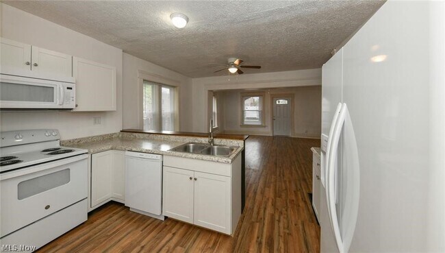 Foto del edificio - 71-73 6th St NW
