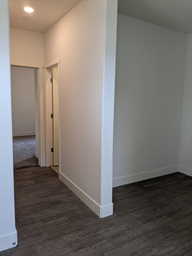 Photo - 2312 Vaca Way Apartment