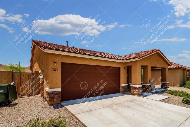 Foto del edificio - 4 br, 2 bath House - 819 Silvercreek Ct