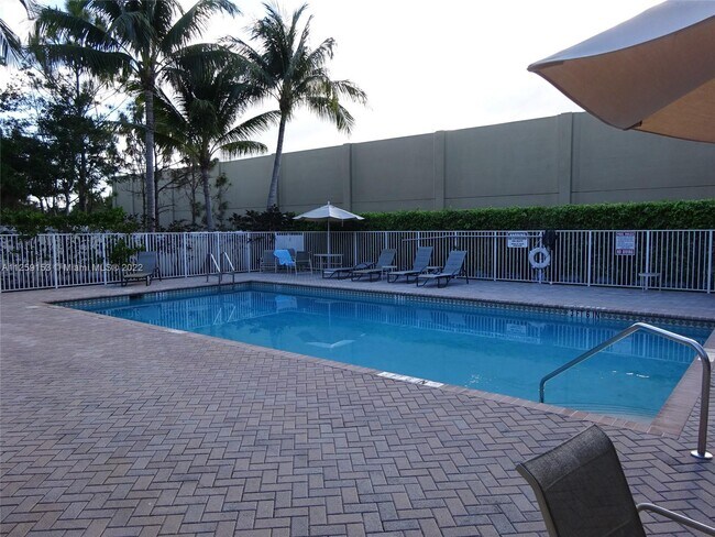 Foto del edificio - 1005 NW 18th Ave