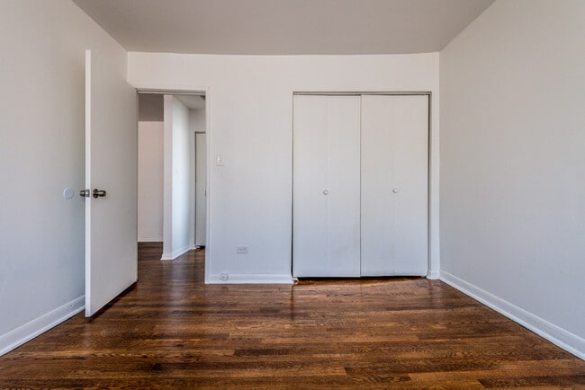 Building Photo - 8352 S Ellis Ave