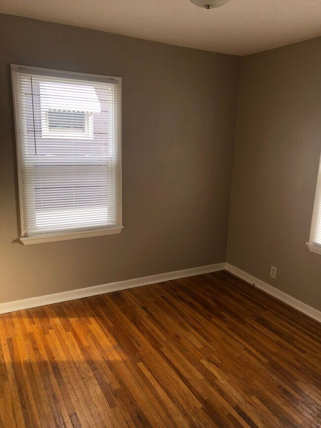 Foto del edificio - 2 Bed/1 Bath House for rent! SHOWINGS STARTING 7/27/26!