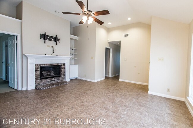 Foto del edificio - 3 br, 2 bath House - 5846 Spring Cabin