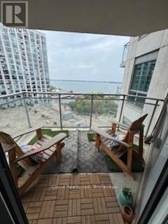 Photo du bâtiment - 410 Queens Quay W