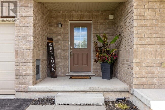 Building Photo - 8073 Cole Ct