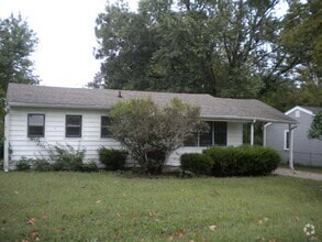 Building Photo - 1209 E 18th St