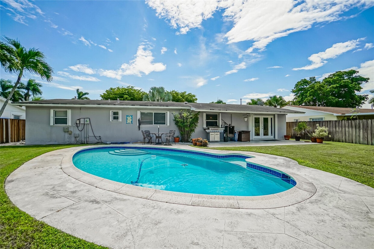 Foto principal - 8101 SW 198th St