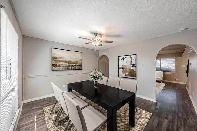 Foto del edificio - 1782 Farleigh-