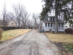 Building Photo - 117 Woodland Dr
