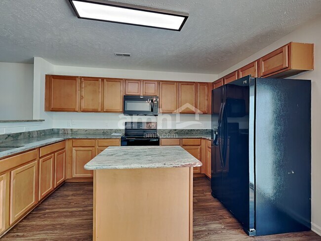 Building Photo - 4804 Irving Ln