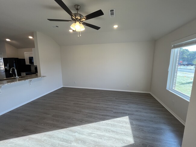 Foto del edificio - 2598 E Meramec St