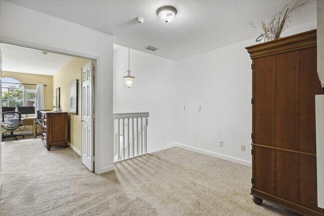 Foto del edificio - 1801 Coastal Bay Blvd