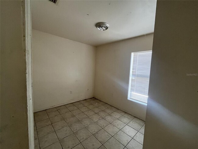 Building Photo - 307 E Magnolia St
