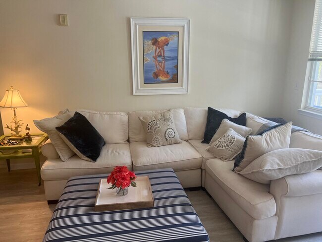 Building Photo - 224 Murcia Dr