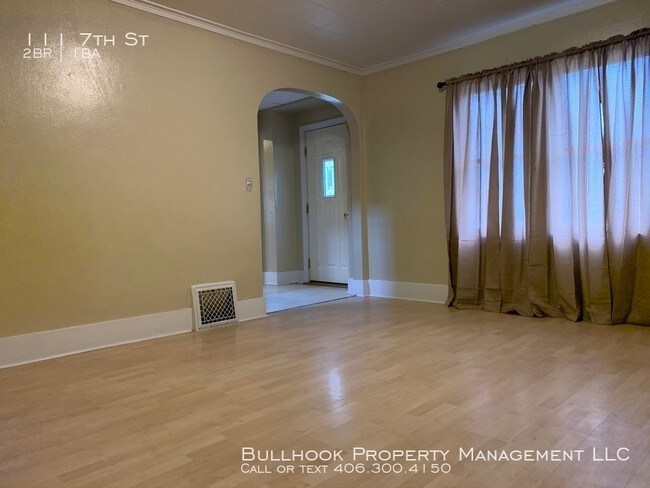 Building Photo - 2 bedroom 1 bath house in Chinook MT