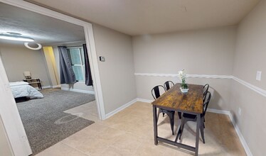 Building Photo - 250 Arapahoe Dr