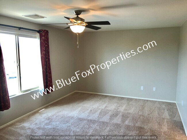 Building Photo - 9009 W Rolling Springs Dr