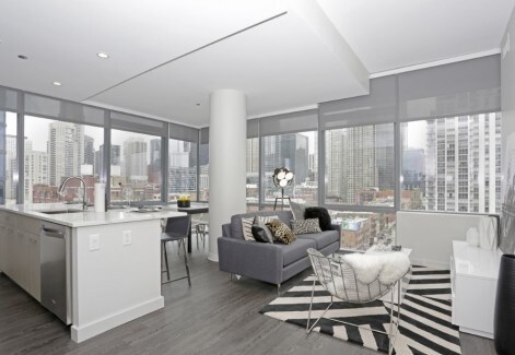 Building Photo - 648 N Wells St