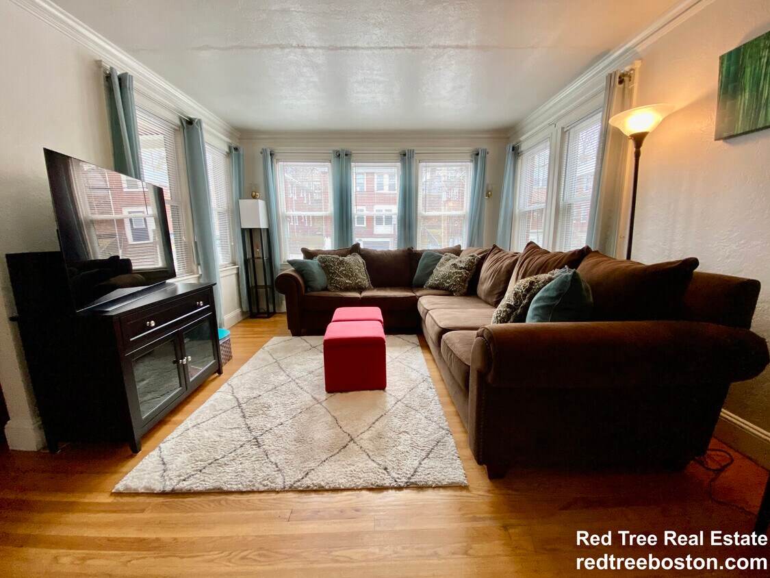 Foto principal - 91 Colborne Rd
