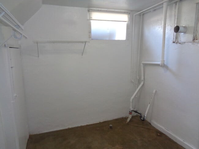 Building Photo - 3024 S 8850 W