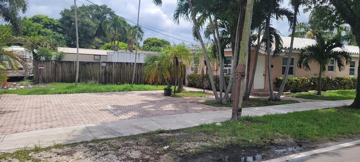 Foto principal - 1855 Sherman St