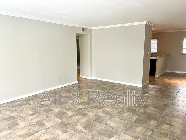 Foto del edificio - 1235 Woodland Ave NE
