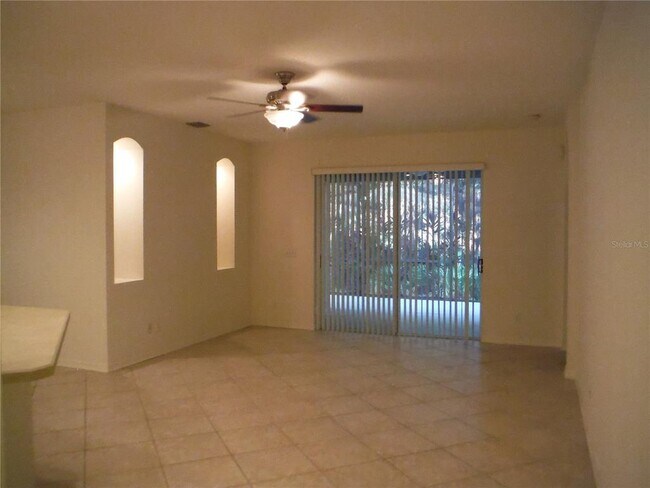 Foto del edificio - 6103 Whimbrelwood Dr