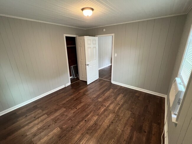 Building Photo - 416 Highland Ave