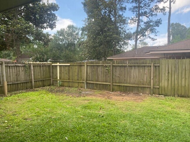 Building Photo - 8082 Sholar Dr