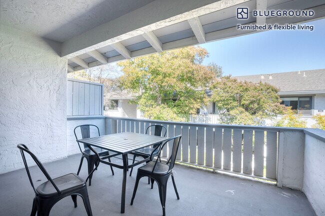 Foto del edificio - 20200 Lucille Ave