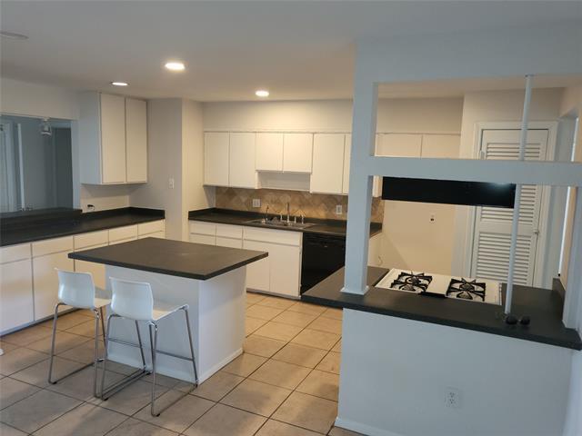 Building Photo - 3212 Earle Dr
