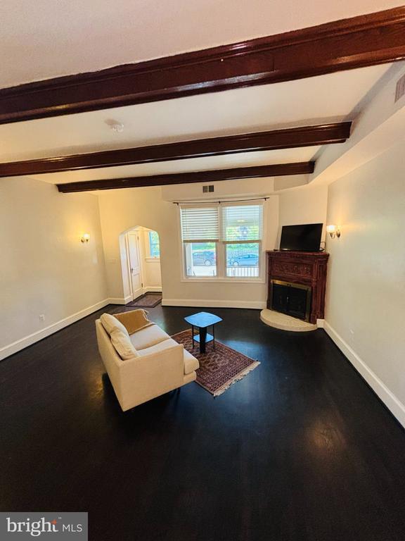 Foto del edificio - 1397 Sheridan St NW