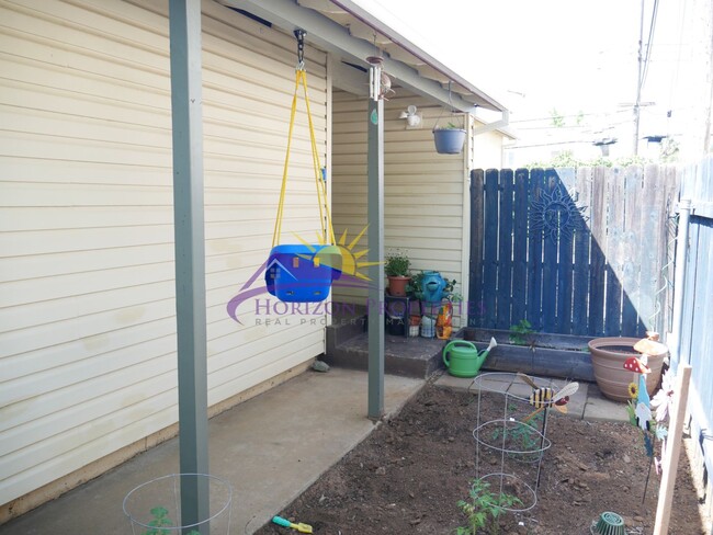 Foto del edificio - 3 Bed 3 Bath 1,411 Sq. Ft. Rancho Cordova ...