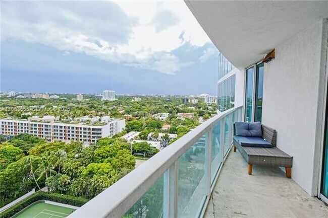 Foto del edificio - 2101 Brickell Ave