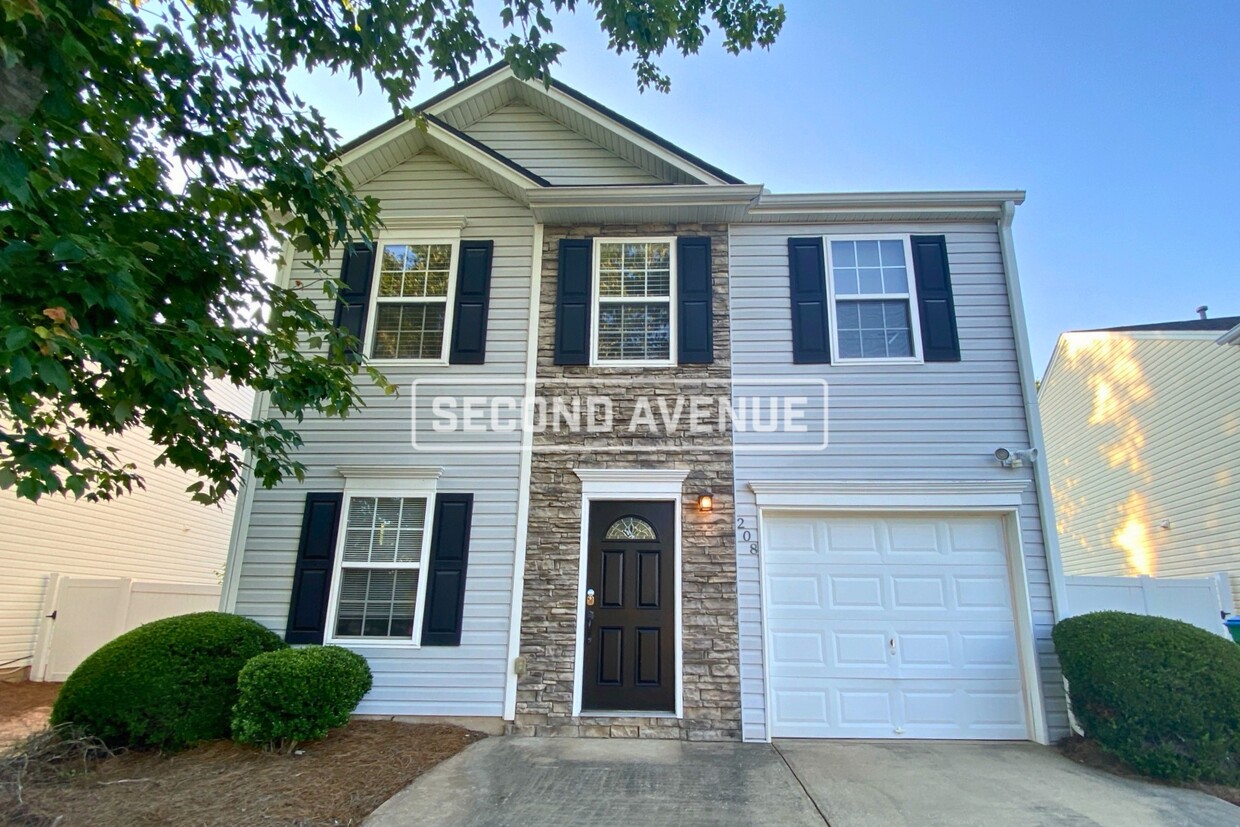 Foto principal - 208 Ilex DR