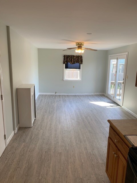 Living room - 53 West St
