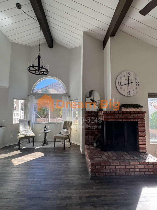 Foto del edificio - 12025 Weeping Willow Ln