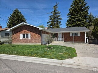 Building Photo - 269 Ricks Ave
