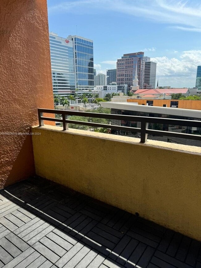Building Photo - 110 North Federal Highway Apt #702, Fort L...
