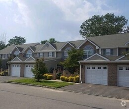 Building Photo - 27 Horizon View Dr