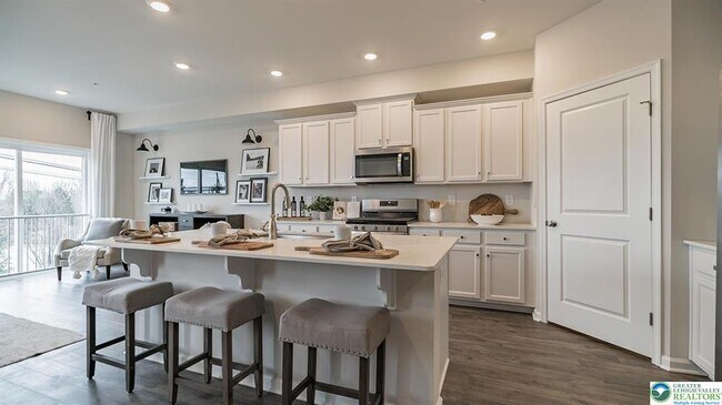 Foto del edificio - 1103 Meadowlark Dr
