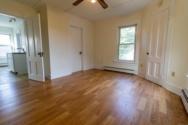 Foto del edificio - 62 Lincoln Ave